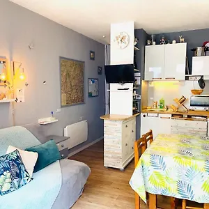 Le Navarre, T2 Familial équipé, En Rez-de-chaussée, Très Bien Situé En Centre De Apartamento Cauterets